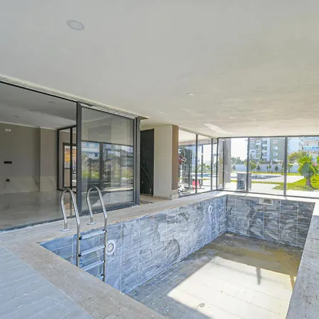 Crown Town 1 Bedroom Just 200m From The Sea In Kestel, Апартаменты