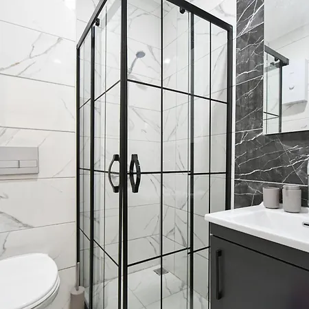 Crown Town 1 Bedroom Just 200m From The Sea In Kestel, Апартаменты *